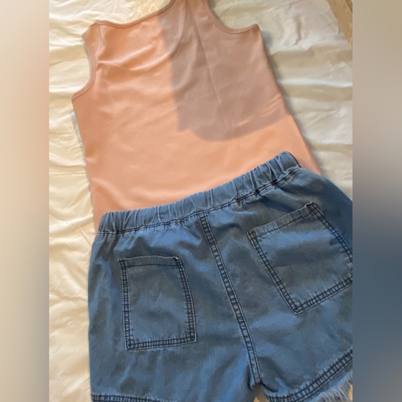 NEW(NOTAGS🤷🏻‍♀️)SZ-M Soft Knit TankTop & Basic Fringed Denim Front Tie Shorts - Picture 15 of 16
